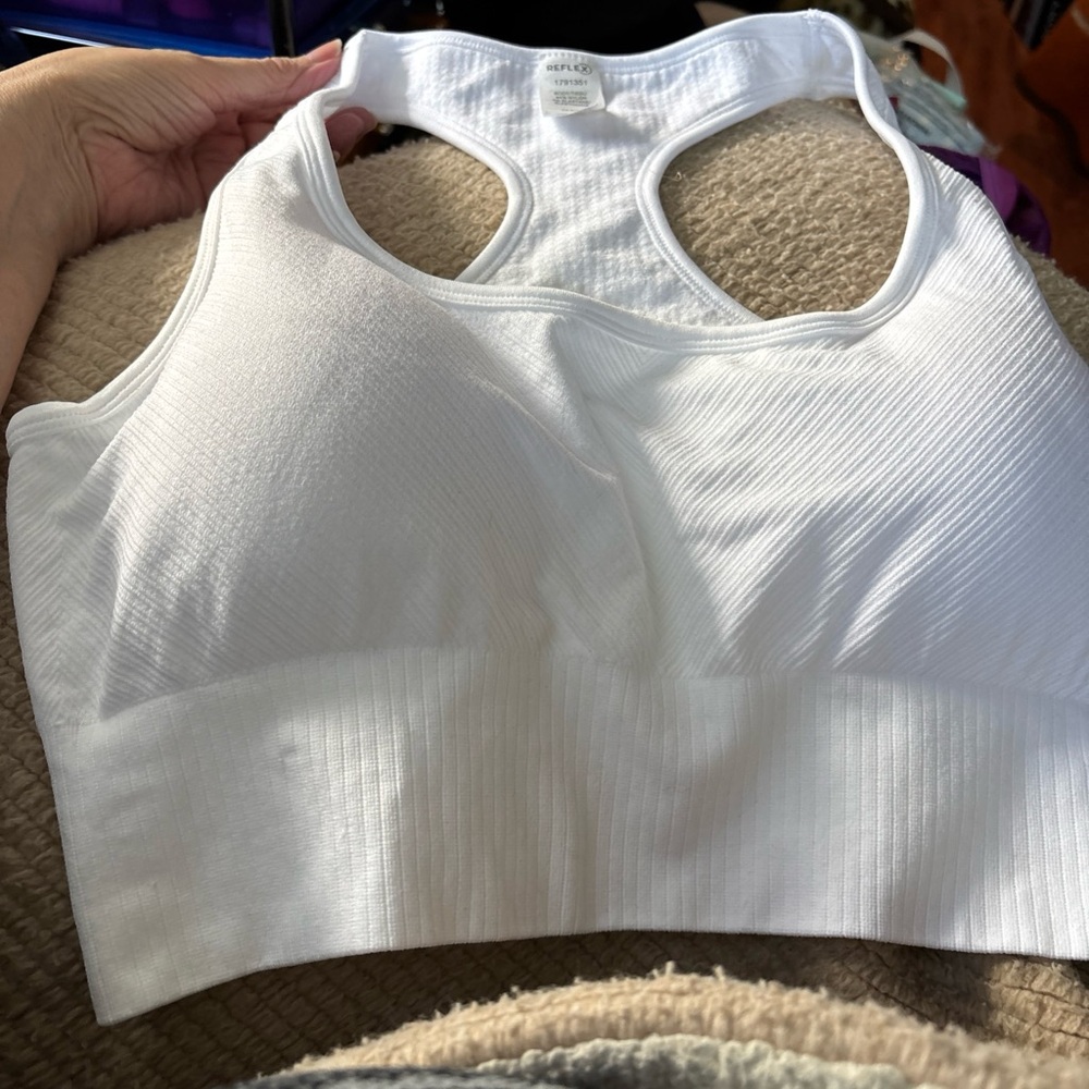 Reflex White Nylon Blend  Seamless Sports Bra with Racerback Remov. Pads Sz XL